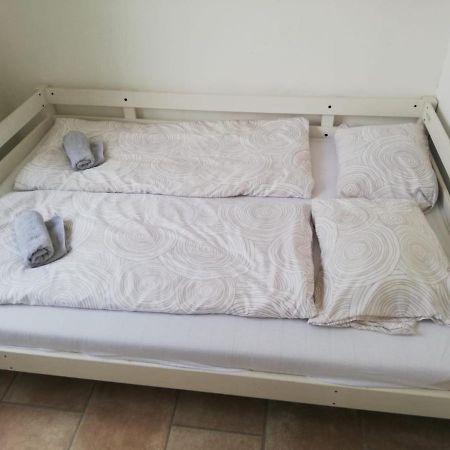 Beautiful, Spacious And Cheap Appartement Wenen Buitenkant foto