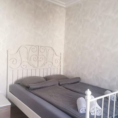 Beautiful, Spacious And Cheap Appartement Wenen Buitenkant foto