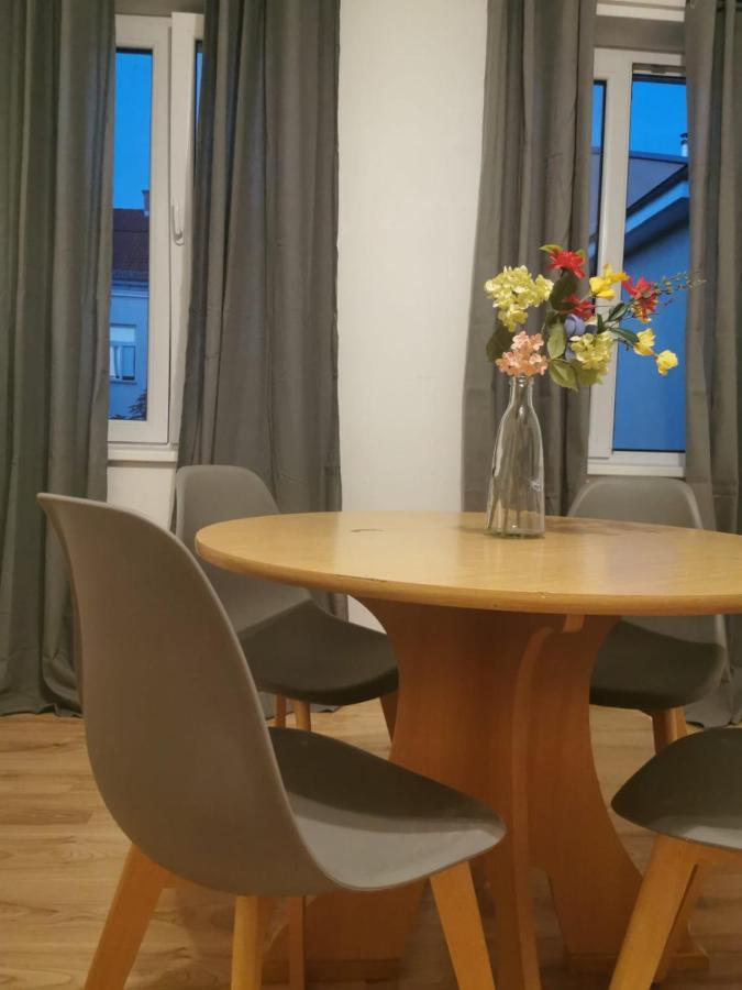 Beautiful, Spacious And Cheap Appartement Wenen Buitenkant foto